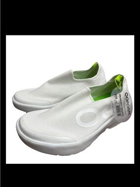 OOFOS OOMG Eezee White Slip-On Shoes Men's US 10 UK 9 EU 43